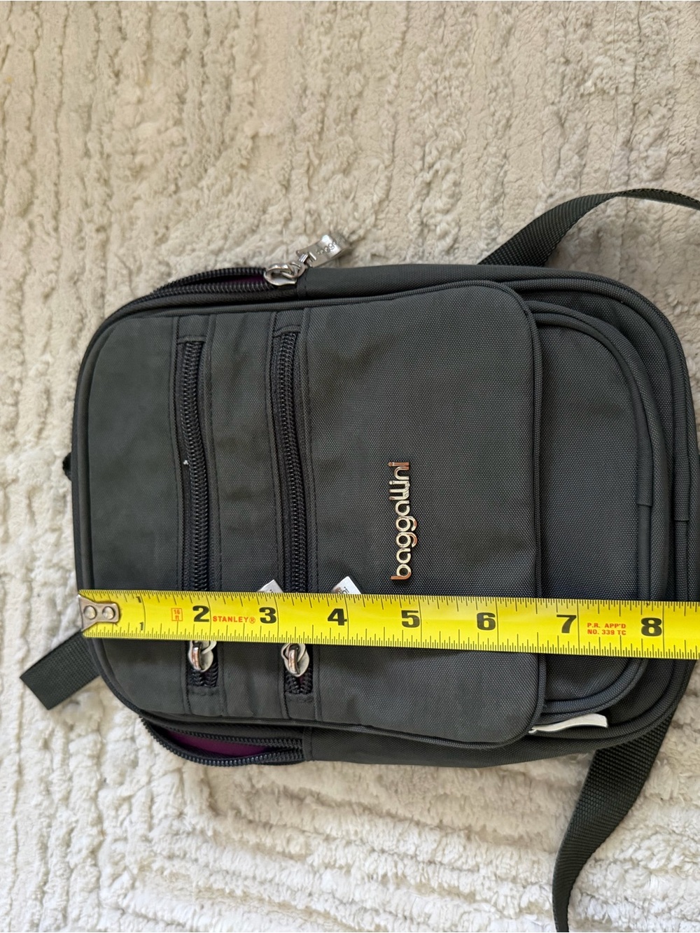 Baggallini Gray Multi Pocket Crossbody Organizer Travel Bag Purse - Picture 4 of 5
